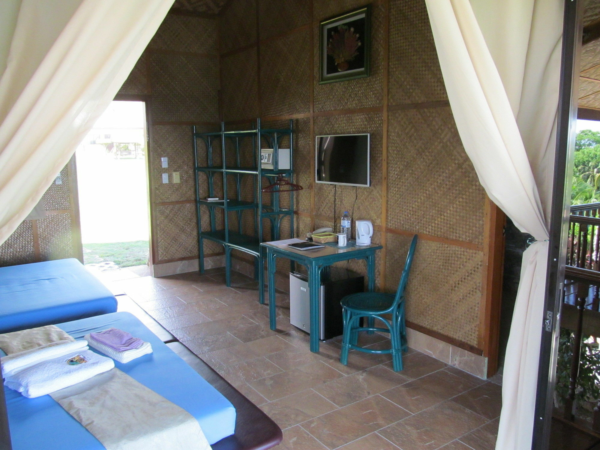 Parrot Paradise Resort Boljoon Exterior photo